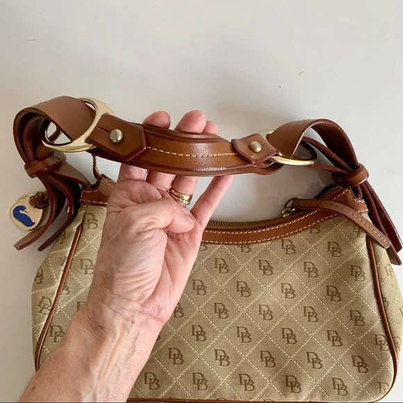 DOONEY & BOURKE Signature Logo Handbag Shoulder Bag Purse. Tan and Brown. - Picture 2 of 15